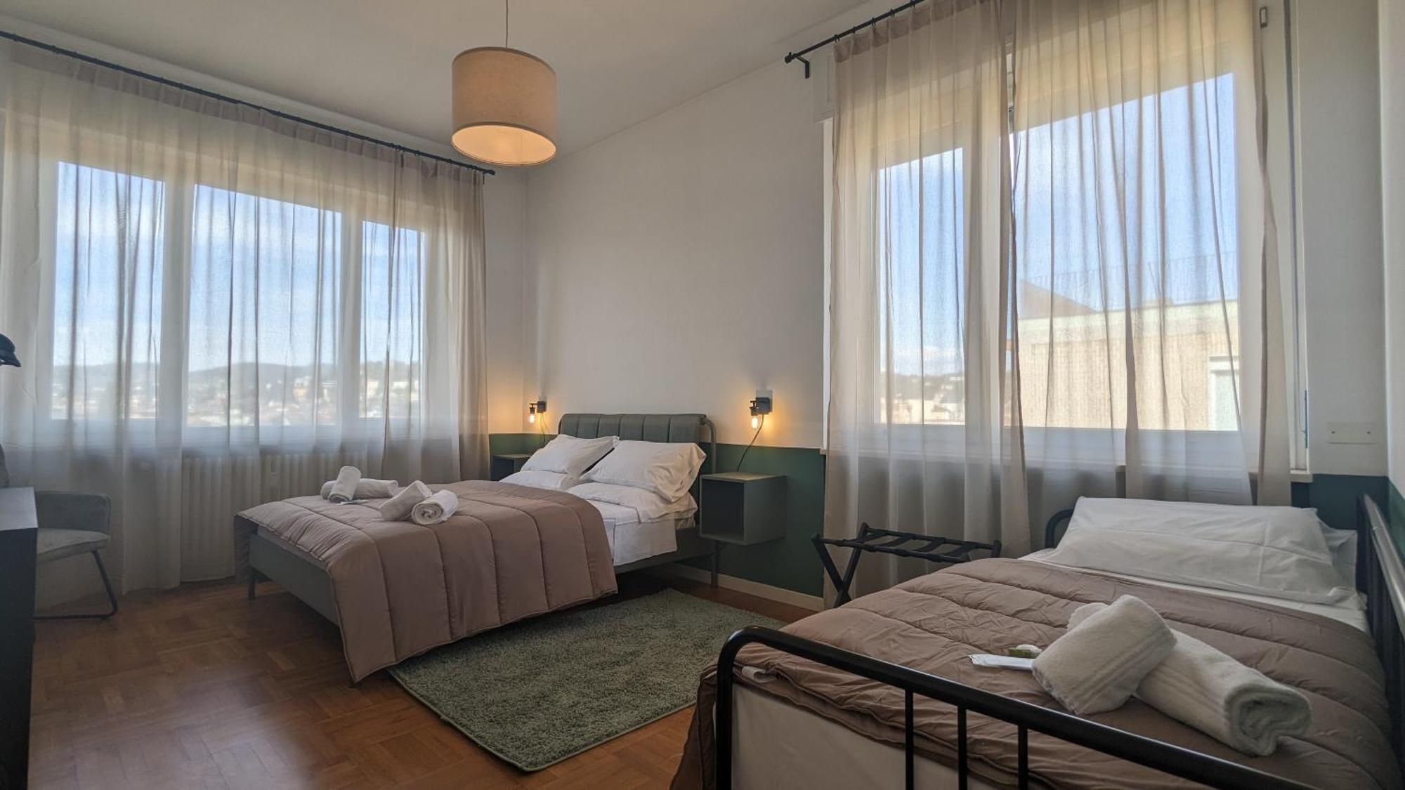 Big House-Private Parking-12" Walk From The Arena Apartment Verona Exterior photo